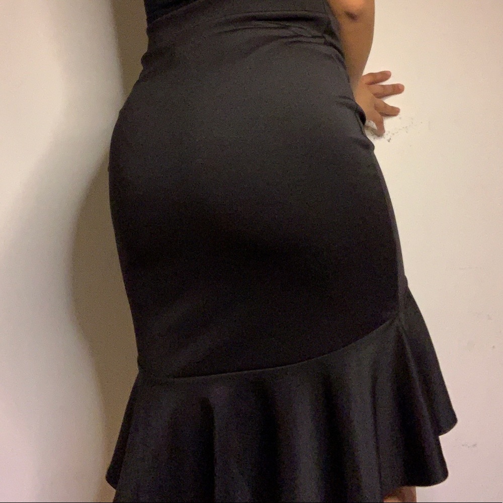 BLACK MERMAID SKIRT